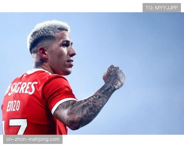 切尔西官方宣布:中场核心恩佐·费尔南德斯因膝伤缺席本赛季剩余欧冠赛事。