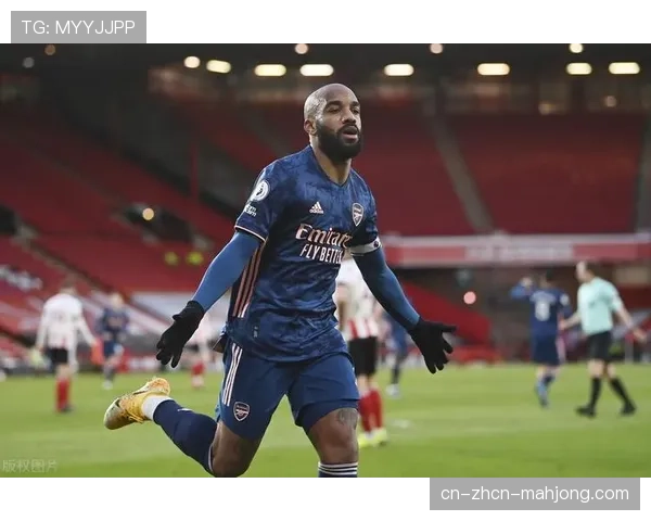 热刺2-1逆转莱斯特城,替补奇兵头球扳平比分来自任意球传中 热刺2-1逆转莱斯特城,替补奇兵头球扳平比分来自任意球传中